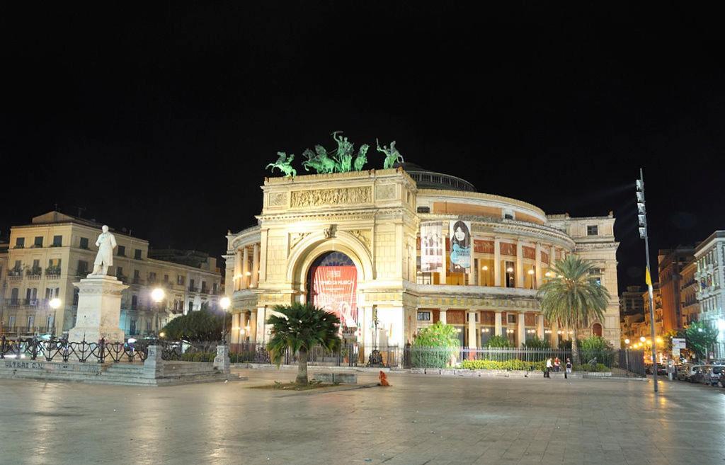 L'Arco Sul Mare Apartment Palermo Luaran gambar